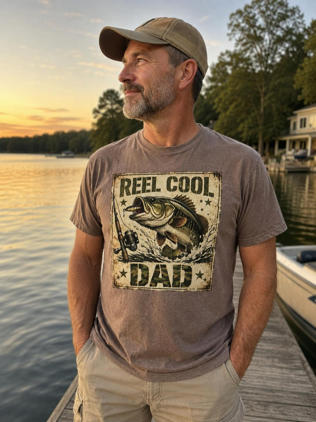 Reel Cool Dad Vintage Fishing T-Shirt